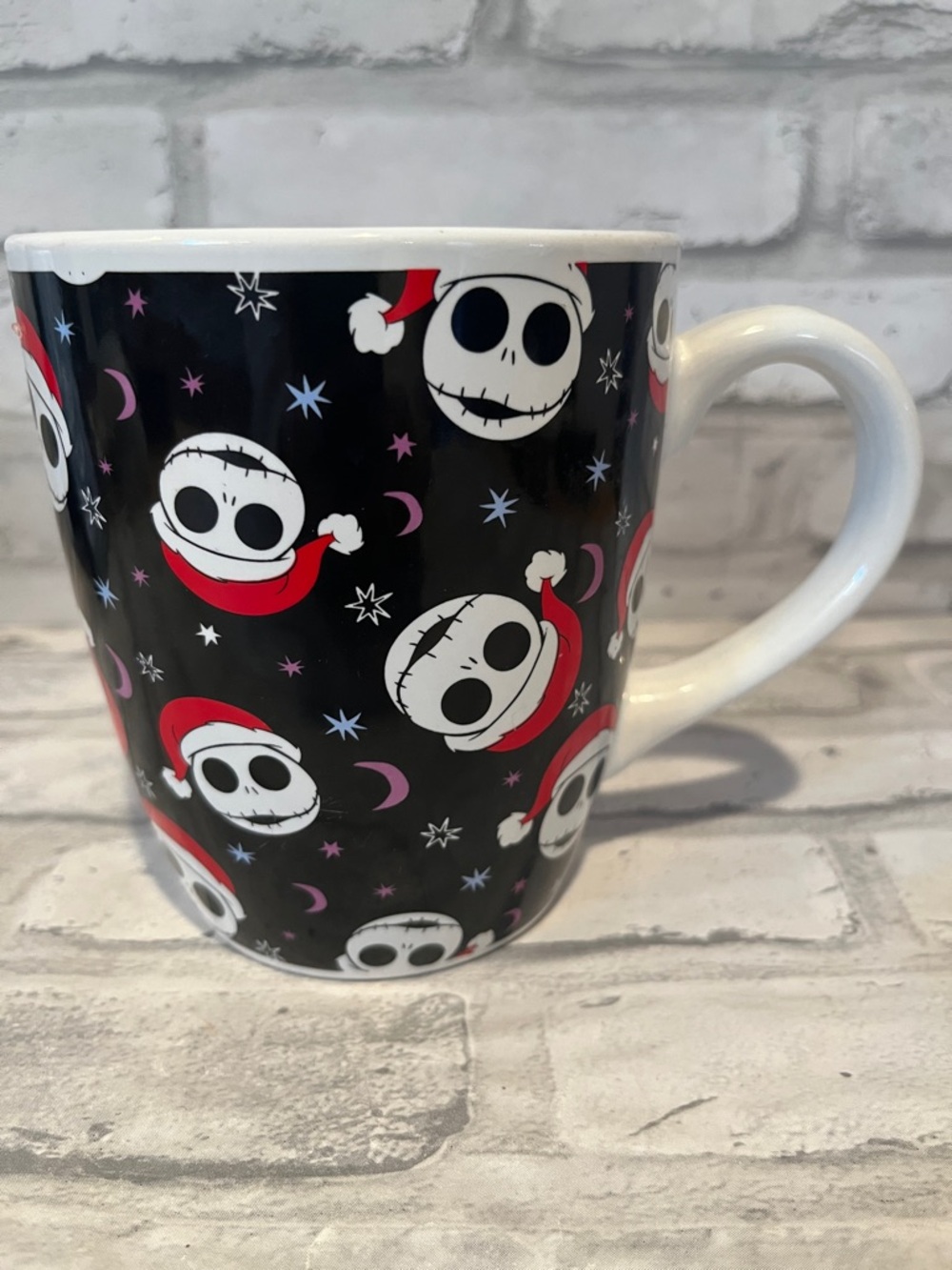 The Nightmare Before Christmas Ceramic 20 oz coffee  mug Black, Red & White